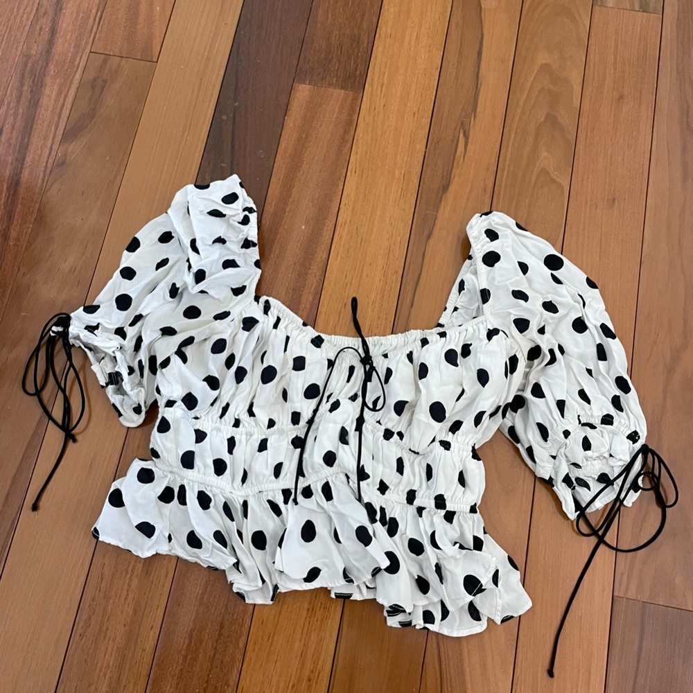 For love and lemons mochi top